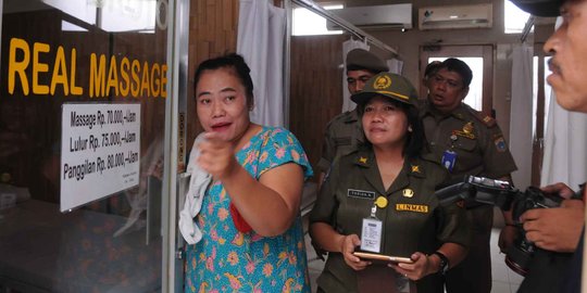 Bongkar prostitusi berkedok panti pijat, Polda Riau amankan 60 orang