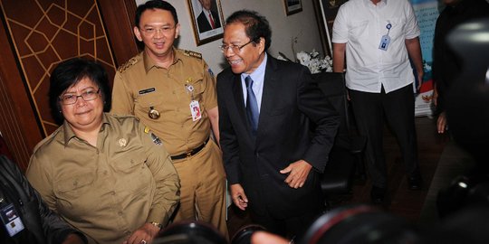 Rizal Ramli: Siapa yang berani tuntut saya soal moratorium reklamasi