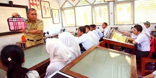 Ngajar di SMKN 6, Wali Kota Makassar bahas potensi pariwisata