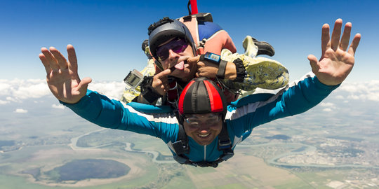 Kali pertama coba skydive? Jangan abaikan prosedurnya