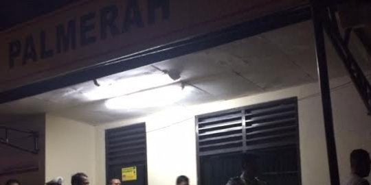 ditilang anggota tni adu mulut dengan polisi di palmerah rev1