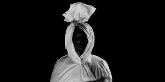 pocong keliling warga ngeri keluar malam rev3