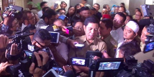 Setelah mundur, Rustam kini dipuji-puji Ahok