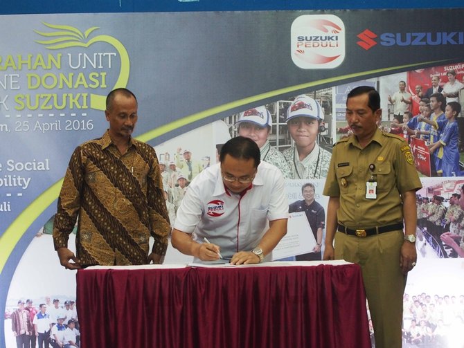 csr suzuki peduli pendidikan di kalimantan