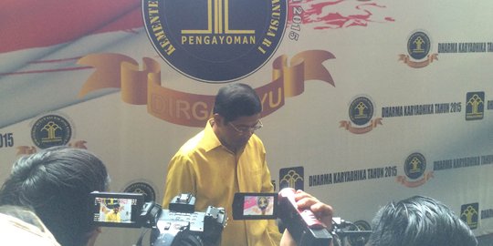 Temui Menkum HAM, Idrus tanyakan kepastian SK Golkar Munas Bali