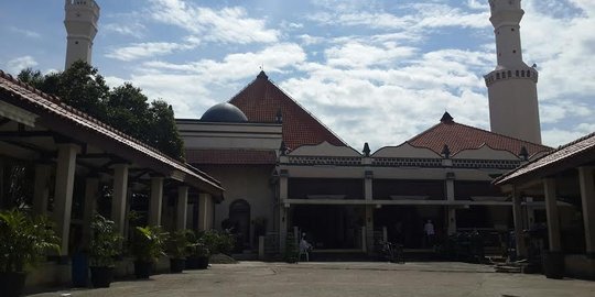 Ingin mempercantik, Ahok minta Masjid Luar Batang 'wakafkan' lahan