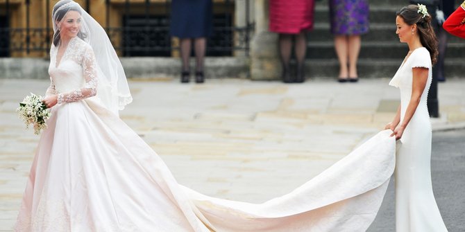 Image result for gaun pengantin Kate Middleton