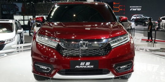 Lebih mewah, posisi New Avancier di atas Honda CR-V