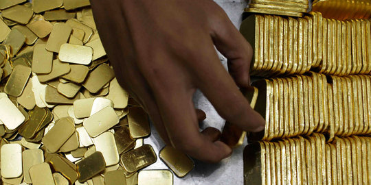 Harga emas Antam naik Rp 2.000 jadi Rp 571.000 per gram