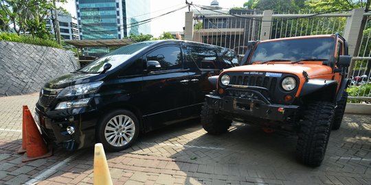 Ini penampakan Rubicon & Alphard milik Bupati Subang yang disita KPK