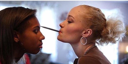 makeup artist rev2