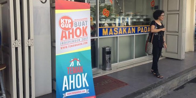 ahok ktp e sampai Leste  dukungan,  merdeka.com 'ngemis' Ahok Timor Cari KTP