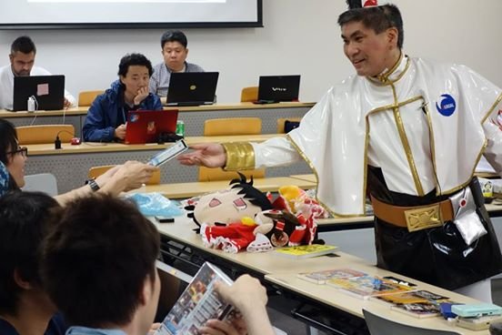 kazuhiro sugiura dosen cosplayer di keio university graduate school of media design