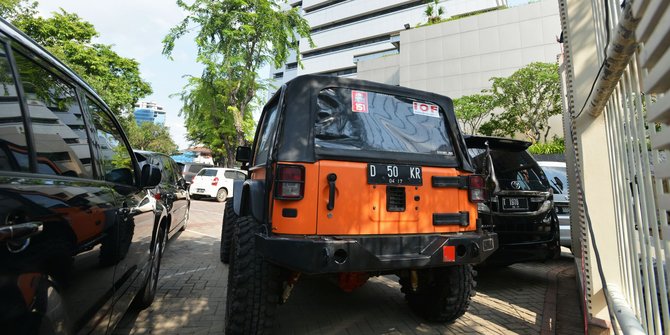 Sita mobil mewah KPK telusuri kekayaan Bupati Subang yang 