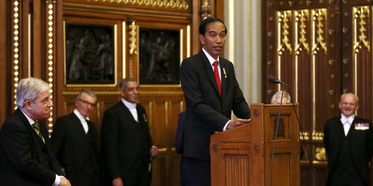 Jokowi: 10 WNI yang dibebaskan tengah malam sampai di Jakarta