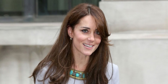 [FOTO] Tampil di Cover Vogue, Kate Middleton Pamer Senyum Cantik