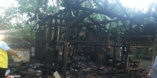 Rumah terbakar, nenek usia 100 tahun di Karawang tewas terpanggang