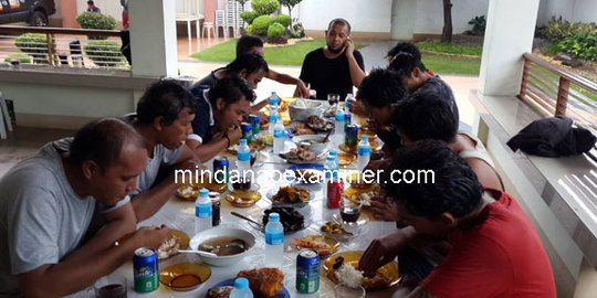 10 WNI yang bebas senang ada orang berbahasa Indonesia & nasi goreng