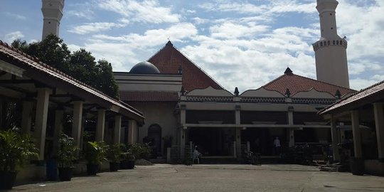 Sekda sebut Rp 1 M buat bantu Masjid Luar Batang & seragam marbot