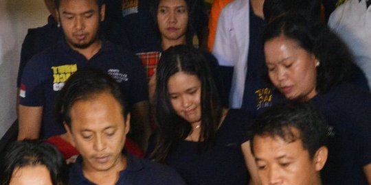 Hasil rontgen keluar, Jessica minta diperiksa dokter paru