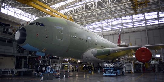 Mengintip pembuatan pesawat dua lantai Airbus A380