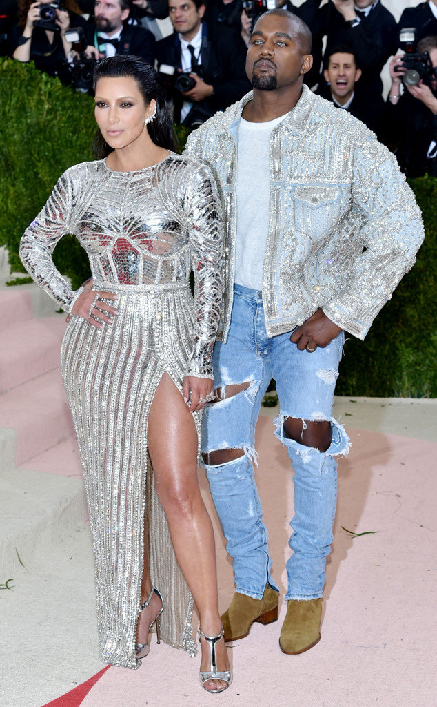 kimye kompak berbusana silver di met gala 2016