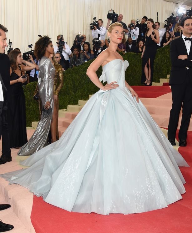 gaun glow in the dark claire danes di met gala 2016