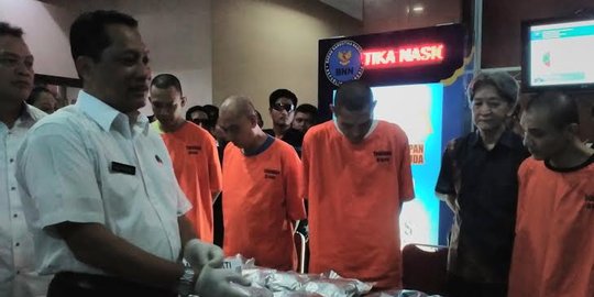 Diajak bekerja di Indonesia, WN China disuruh edarkan 12 kg sabu