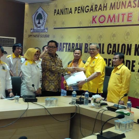 mahyudin daftar caketum golkar