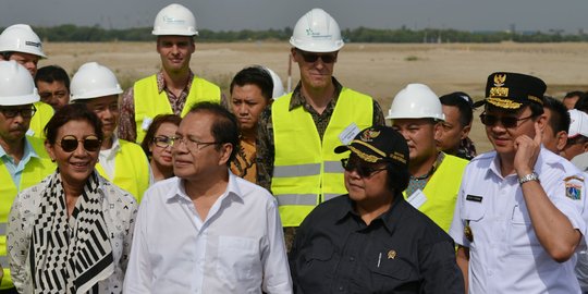 Beda sikap Menko Rizal dengan Ahok soal pengembang proyek reklamasi