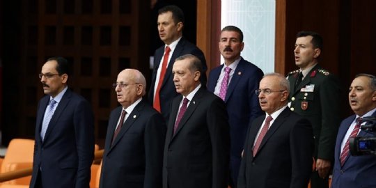 Pm Dipaksa Mundur Erdogan Makin Tunjukkan Watak Diktator Merdeka Com
