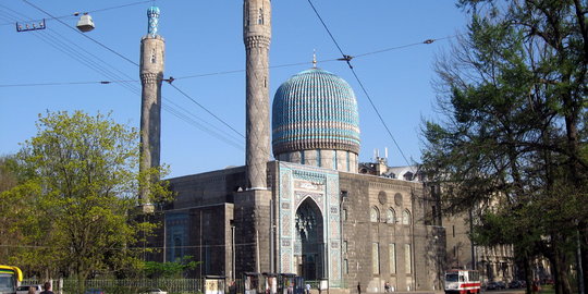 Kisah Bung Karno desak Rusia buka masjid yang dijadikan gudang