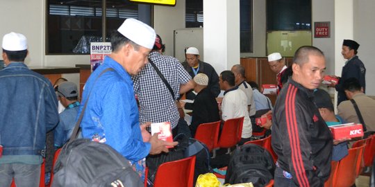120 TKI yang dipecat Saudi Binladin Group tiba di Tanah Air
