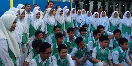 Ahok targetkan tahun depan semua SMP laksanakan UN berbasis komputer