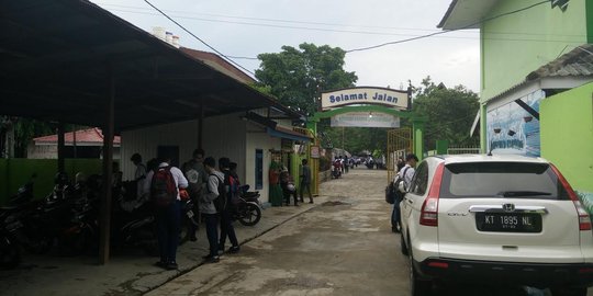 Listrik padam, 120 siswa SMP di Samarinda gagal UN dengan komputer