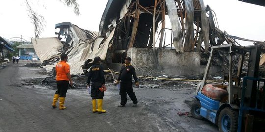 Pabrik terbakar, karyawan New Era libur selama seminggu