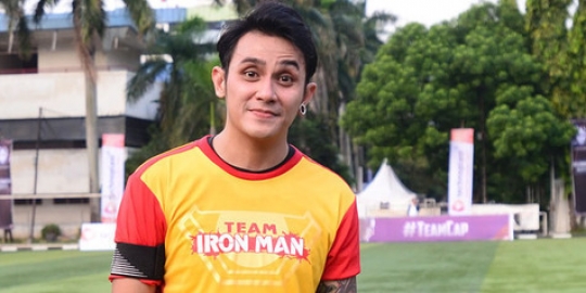 Berawal dari hobi begadang, Vicky Nitinegoro akhirnya jadi DJ