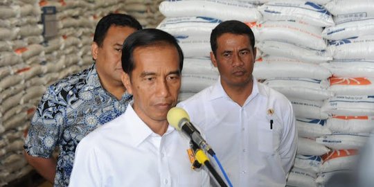 Jokowi minta bos Bulog dan Mentan stabilkan harga pangan