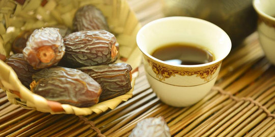 minta mas kawin putrinya dibayar pakai segelas kopi kurma rev2