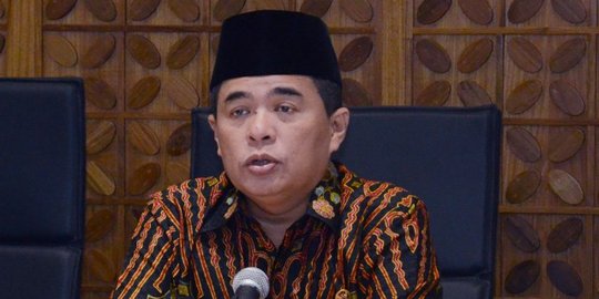 Akom serang Setnov, dari turnamen golf sampai catut nama Jokowi