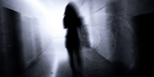 5 Fakta tentang 'vampirisme,' kondisi manusia ingin minum darah