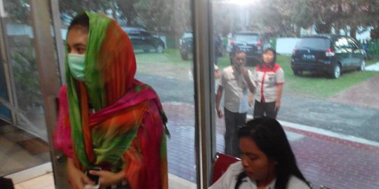 Tes urine di kantor BNN Sulut, V menutup wajah dan irit bicara