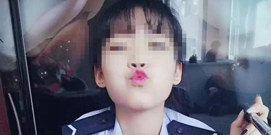 ini dipecat usai unggah selfie vulgar berseragam rev3