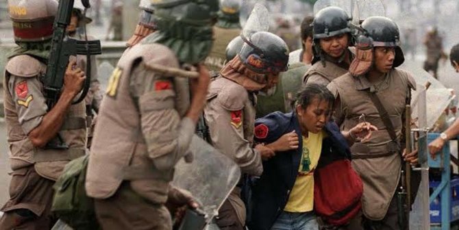 Ini kesaksian korban kebrutalan aparat di tragedi  Trisakti 