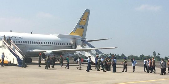 Boeing 737 TNI AU pembawa 4 sandera mendarat di Halim