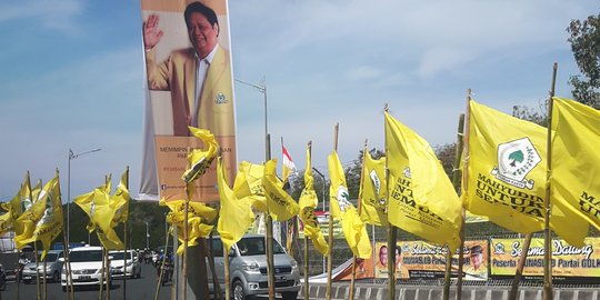 Perang spanduk jelang Munaslub, Airlangga mendominasi