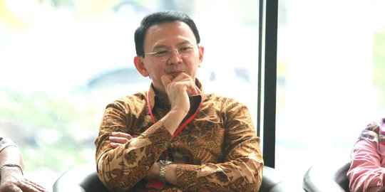 Merasa disudutkan barter reklamasi, Ahok ibaratkan jadi cahaya fajar