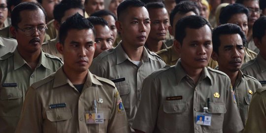 Jokowi bakal jadi presiden pertama pemberi gaji ke-13 plus THR PNS