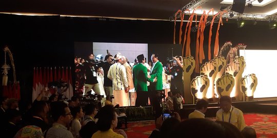 Kehadiran Romy dan Djan Faridz bikin heboh Munaslub Golkar