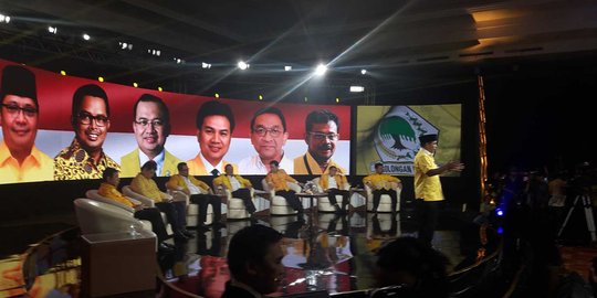Ical pamer ke Jokowi, sebut 8 caketum Golkar sebagai pendekar